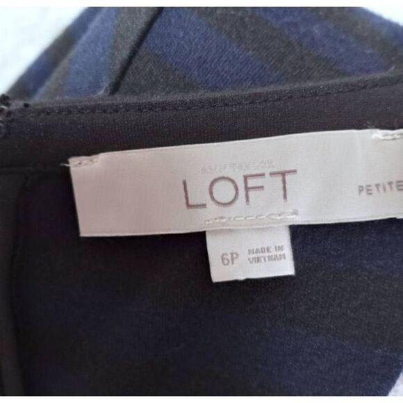 LOFT NAVY & BLACK STRIPE DRESS SZ.6P EUC. - Picture 6 of 7